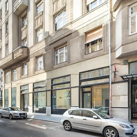 Explore From Budapeşte