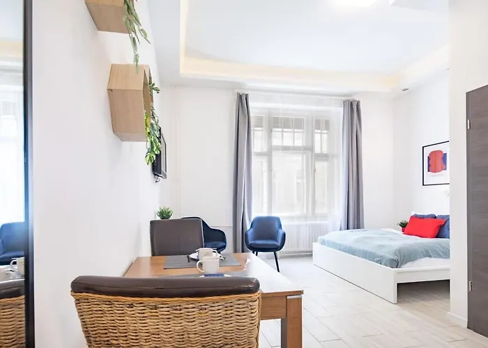 Explore From Apartament